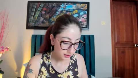 Emilyy Watson online show from 12-21-25, 02:13