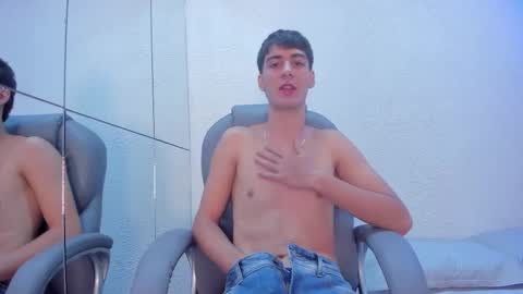 Snapshot of emir_ozan chatting on 11-22-25, 11:09 emir_ozan online show from 11-22-25, 11:09