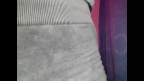 L i a    time online 7am - 1pm Gtm-5  online show from 03-06-26, 10:28