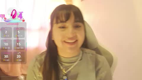 Snapshot of emitaa17228 chatting on 02-04-26, 10:15 emma online show from 02-04-26, 10:15