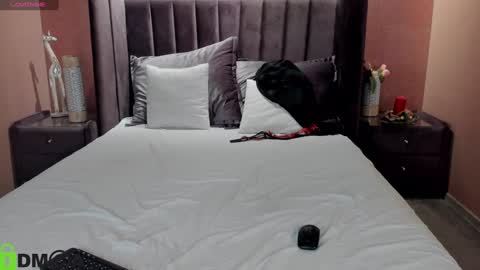 Snapshot of emm_quince chatting on 01-07-25, 09:57 Emm online show from 01-07-25, 09:57