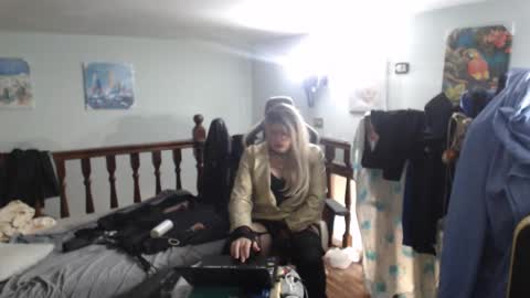 emma online show from 02-09-25, 10:53