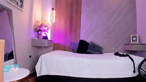 emma__rose1 online show from 09-26-25, 07:29