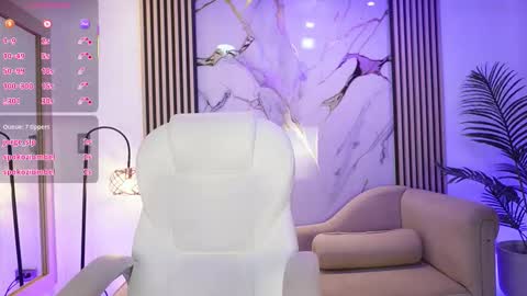 emma__walkerr_ online show from 03-21-26, 07:06