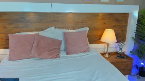 Snapshot of emma_bakker_ chatting on 01-16-25, 05:44 Emma online show from 01-16-25, 05:44