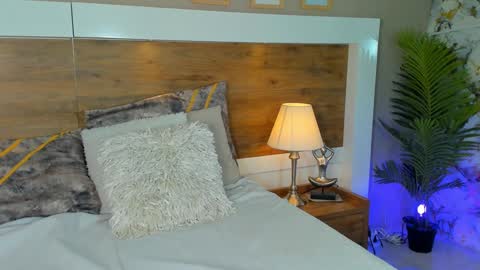 Snapshot of emma_bakker_ chatting on 02-01-25, 02:34 Emma online show from 02-01-25, 02:34