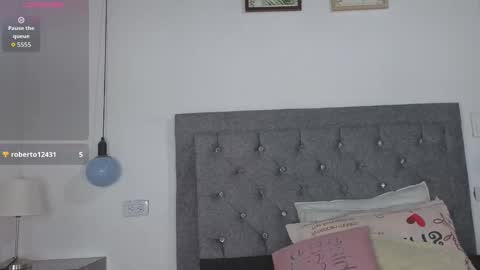 Emma online show from 09-18-25, 04:25