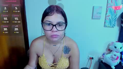 Snapshot of emma_boo_ chatting on 11-04-25, 02:27 emma_boo_ online show from 11-04-25, 02:27