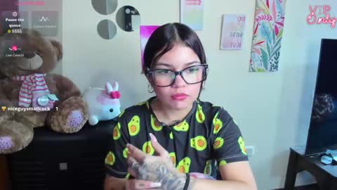 emma_boo_ online show from 06-06-26, 02:44