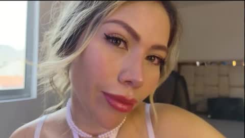 emma coronel online show from 02-28-26, 10:11