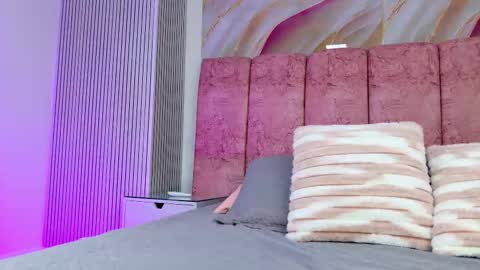 Emma online show from 02-06-26, 03:11