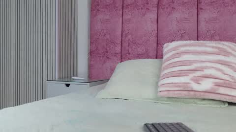 Emma online show from 02-23-26, 03:04