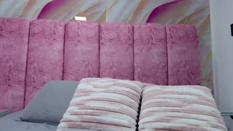 Emma online show from 03-19-26, 03:10