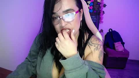 emmy online show from 03-04-25, 06:39