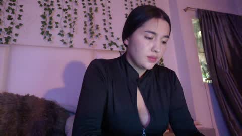 emma_johnson_ online show from 11-26-25, 02:34