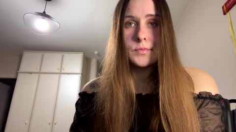 Snapshot of emma_just chatting on 01-17-25, 02:39 emma_just online show from 01-17-25, 02:39