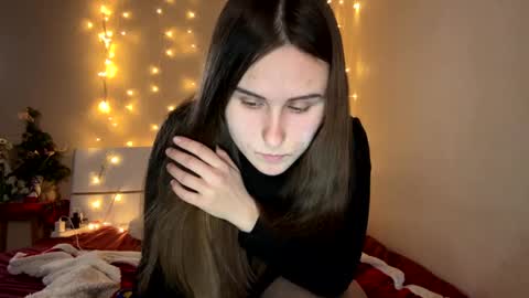 Snapshot of emma_just chatting on 01-19-25, 01:33 emma_just online show from 01-19-25, 01:33
