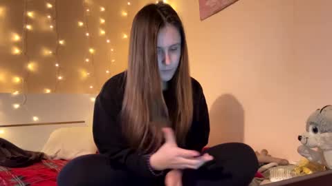 Snapshot of emma_just chatting on 02-21-25, 08:40 emma_just online show from 02-21-25, 08:40