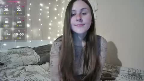 Snapshot of emma_just chatting on 09-21-25, 07:43 emma_just online show from 09-21-25, 07:43