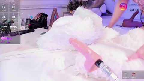 Snapshot of emma_kell chatting on 03-08-25, 01:06 Emma online show from 03-08-25, 01:06