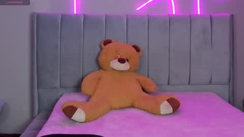 Snapshot of emma_lirys chatting on 09-16-25, 04:57 Emma online show from 09-16-25, 04:57