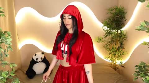 Snapshot of emma_lirys chatting on 10-31-25, 06:58 Emma online show from 10-31-25, 06:58