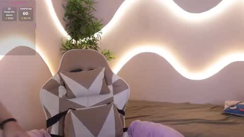 Emma online show from 12-15-25, 05:12