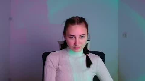 Emma online show from 12-04-24, 03:32