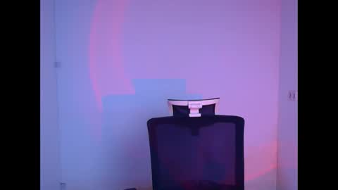 Emma online show from 02-04-25, 03:15