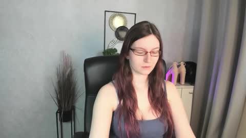 Snapshot of emma_lust94 chatting on 05-05-26, 05:37 emma online show from 05-05-26, 05:37