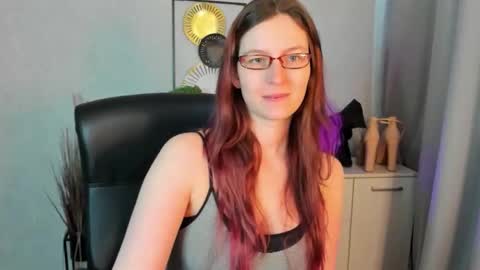 Snapshot of emma_lust94 chatting on 05-18-26, 05:35 emma online show from 05-18-26, 05:35