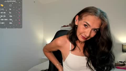 Emma  online show from 04-28-26, 11:37