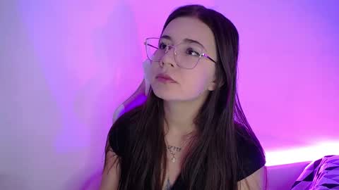 Emma online show from 09-11-25, 12:44