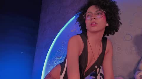     online show from 02-10-25, 01:11