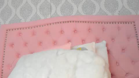 emma scott 7 online show from 03-25-26, 11:27