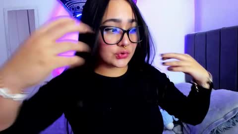 Emma online show from 03-04-26, 01:11