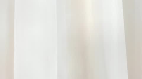 Snapshot of emma_torres__ chatting on 12-24-24, 11:49 Ema online show from 12-24-24, 11:49