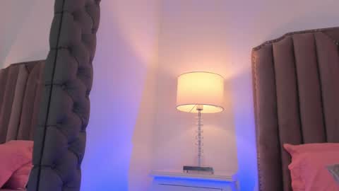 Snapshot of emma_torres__ chatting on 01-03-25, 03:01 Ema online show from 01-03-25, 03:01