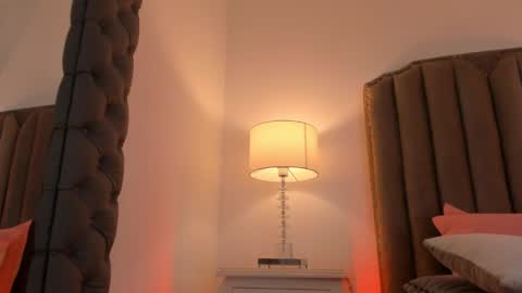 Snapshot of emma_torres__ chatting on 01-18-25, 03:05 Ema online show from 01-18-25, 03:05