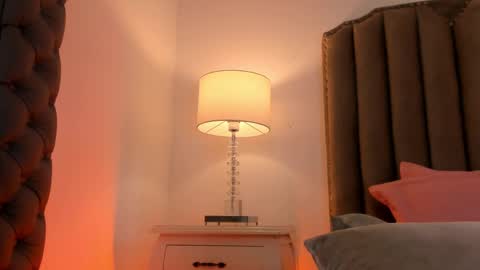 Snapshot of emma_torres__ chatting on 03-03-25, 03:09 Ema online show from 03-03-25, 03:09