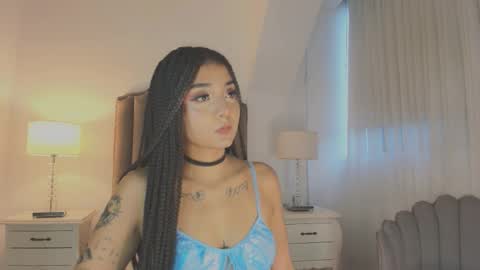 Snapshot of emma_torres__ chatting on 12-05-25, 12:03 Ema online show from 12-05-25, 12:03