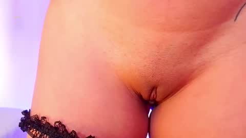 Emma web online show from 10-16-25, 05:36