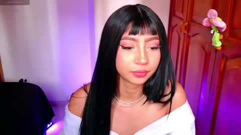 Emma web online show from 10-30-25, 03:13