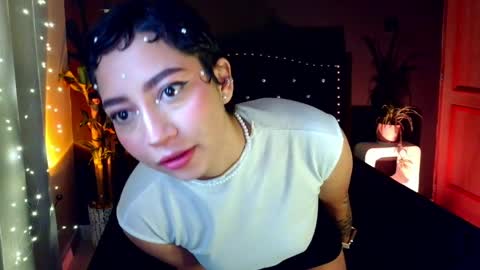 Emma web online show from 04-29-26, 01:04
