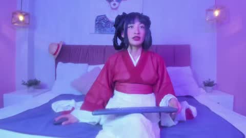 Emma online show from 05-14-26, 07:20