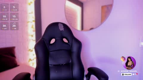 Snapshot of emma_woods__ chatting on 12-29-24, 12:12 emma_woods__ online show from 12-29-24, 12:12