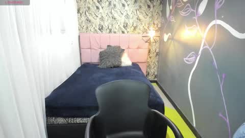 Emma Evans online show from 02-15-25, 11:50