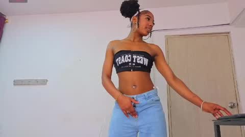 emmaalennox online show from 04-11-26, 06:12