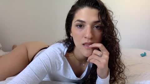 Emma online show from 02-18-25, 06:37