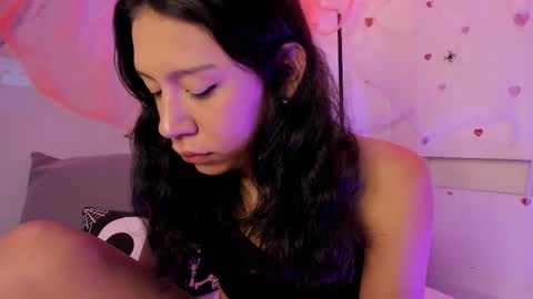 Snapshot of emmaclark_1 chatting on 10-07-25, 08:39 emmaclark_1 online show from 10-07-25, 08:39